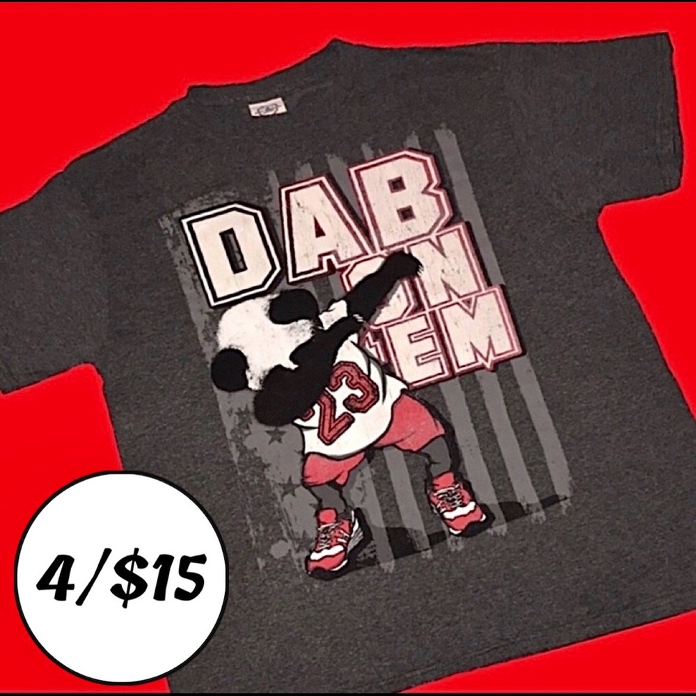 🔵 4/$15 • “Dabbing” Graphic Tee